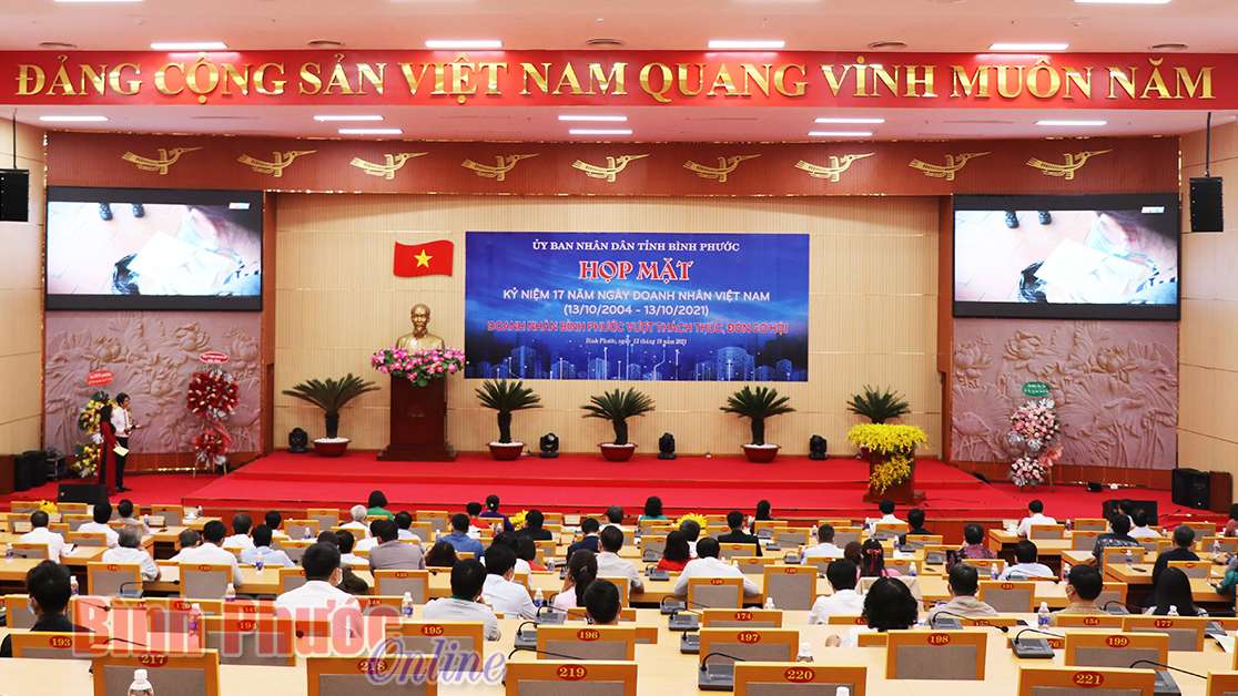 UBND tỉnh Bình Phước tổ chức buổi họp mặt Kỷ Niệm 17 Năm Ngày Doanh Nhân Việt Nam